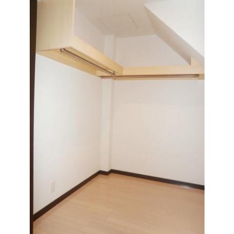 Other room space