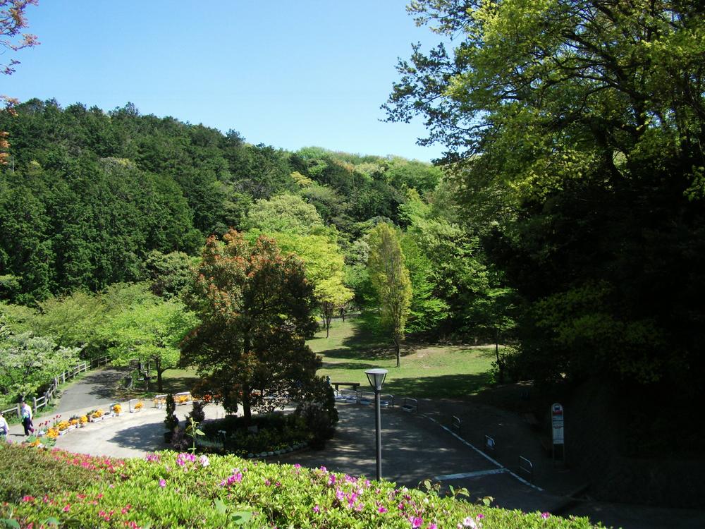 park. 490m to Central Park Kamakura
