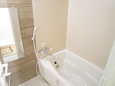 Bath. Heating with bathroom ventilation dryer ・ With add-fired function. 