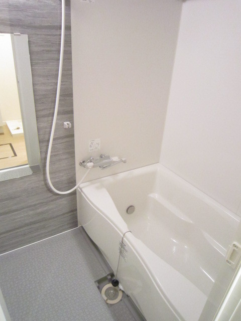 Bath. Bathroom drying function ・ With heating function.