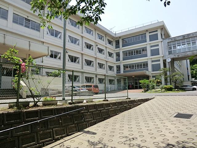 Junior high school. Onari 1750m until junior high school