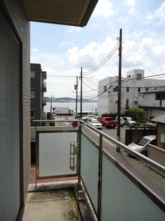 Balcony. 45 m until the Shonan coast