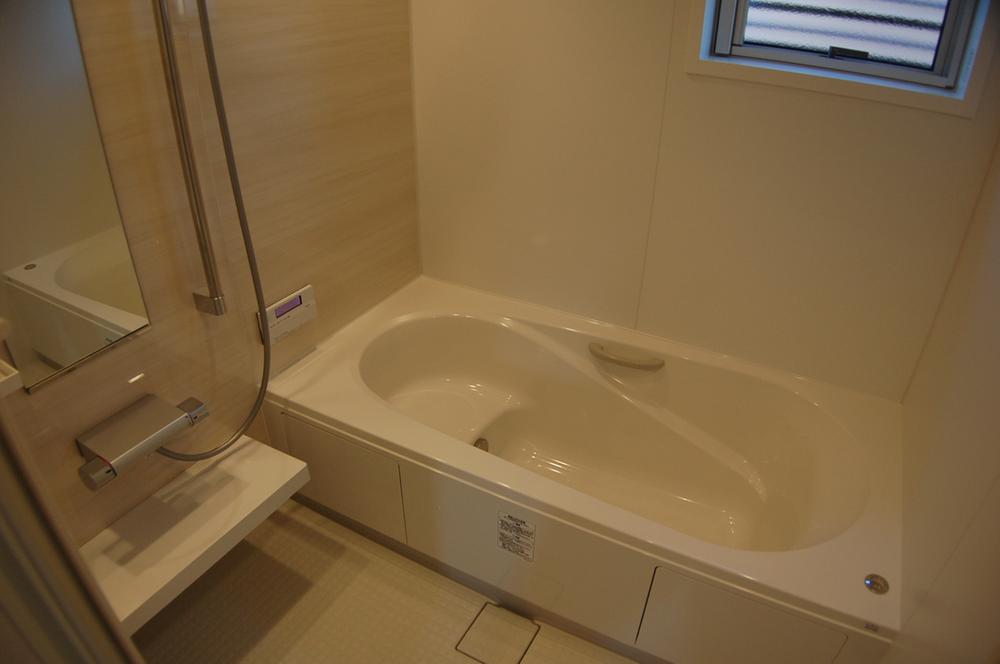 Bathroom. (December 2013) Shooting