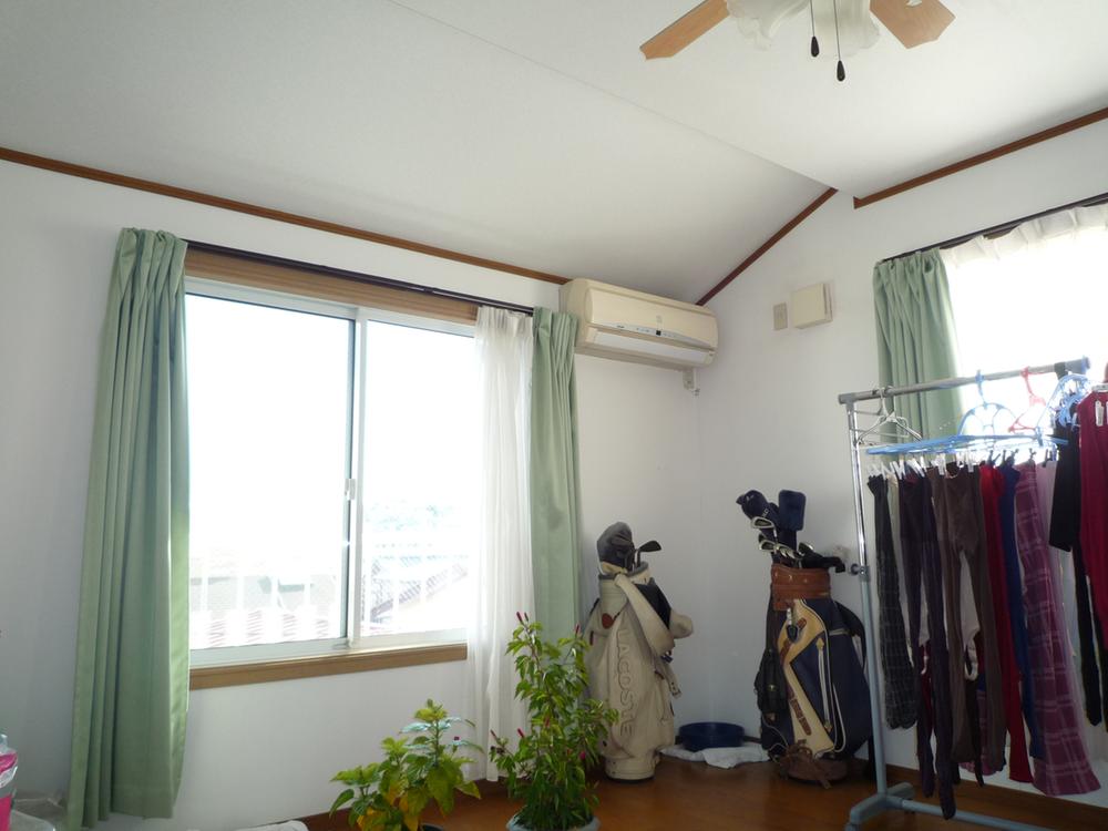 Non-living room. Windows are many bright 3 Kaiyoshitsu 12.7 quires