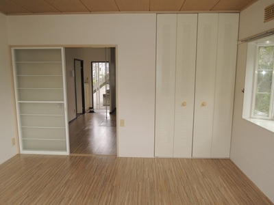 Living and room