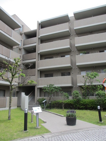 Building appearance. Building 3