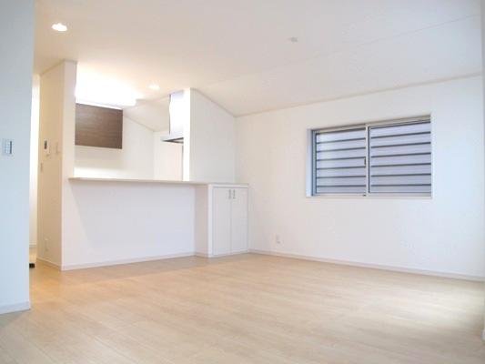 Living. Indoor (11 May 2013) Shooting