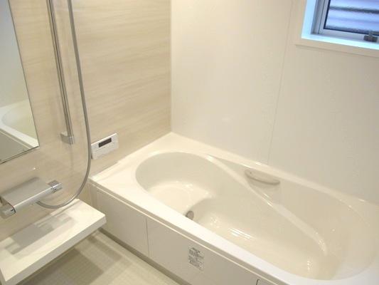 Bathroom. Indoor (11 May 2013) Shooting