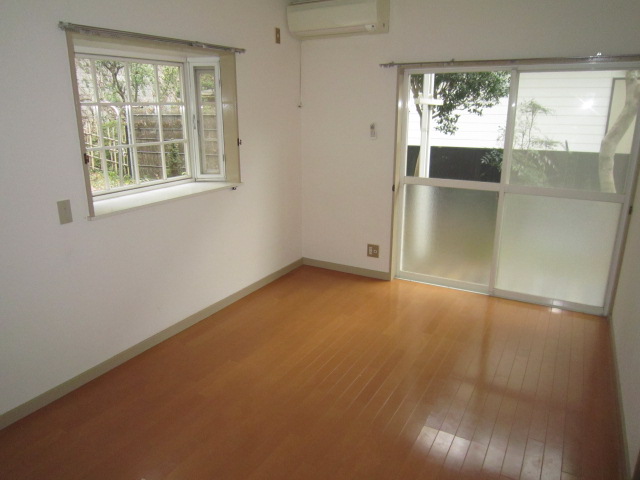 Living and room