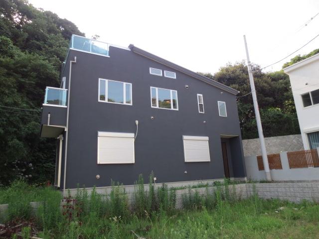 Local appearance photo. Local (06 May 2013) Shooting