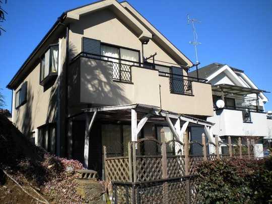 Local appearance photo. Building Appearance: August 2000 Built