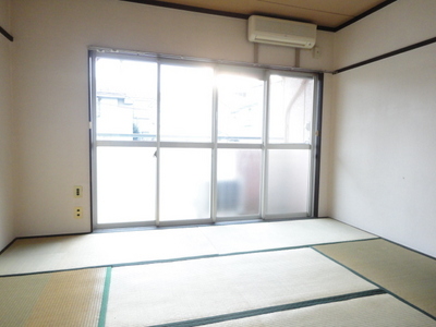 Living and room. It is soothing Japanese-style room