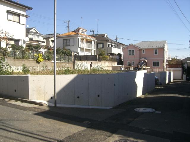 Local appearance photo. Day is good in Zentominami road.