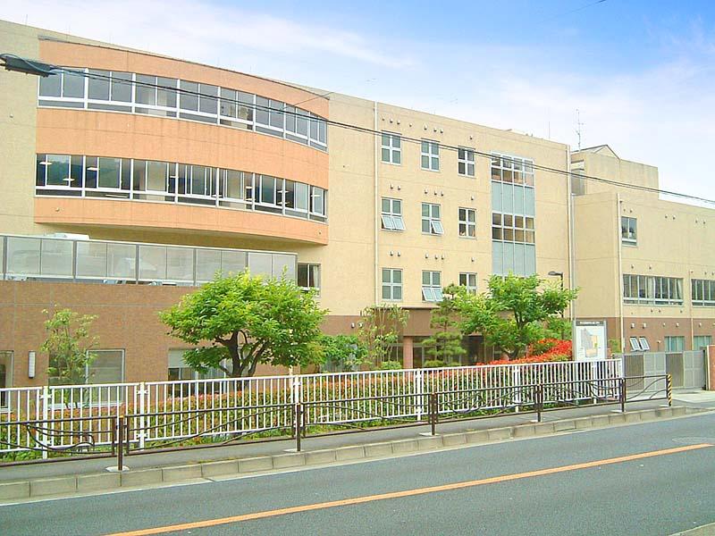Primary school. Kakio until elementary school 240m