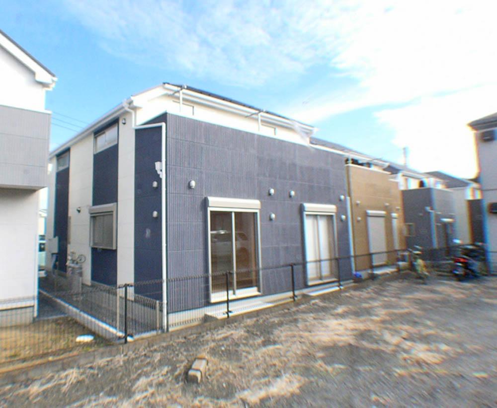 Local appearance photo. Local (12 May 2013) Shooting