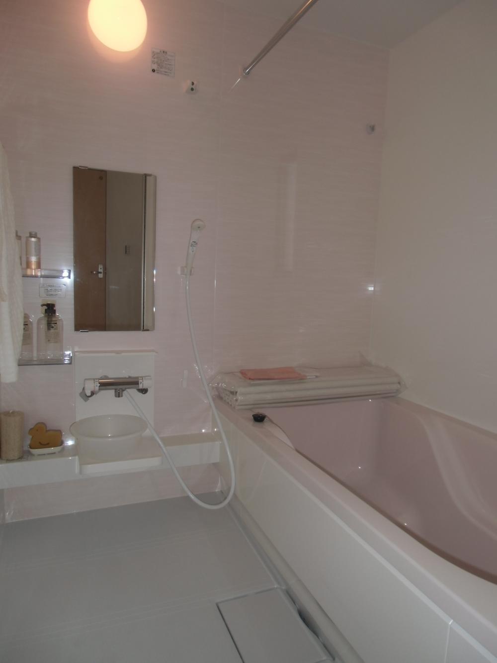 Bathroom. Local (10 May 2013) Shooting