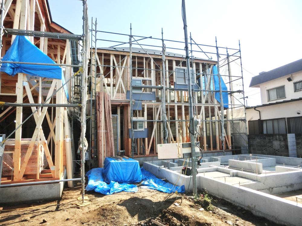 Local appearance photo. Building 2