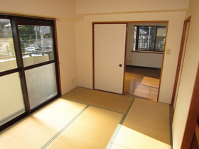 Living and room. Japanese-style room 6 quires