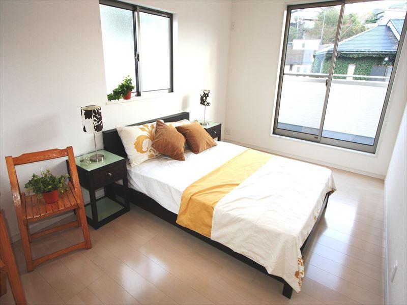 Same specifications photos (Other introspection). Same specifications