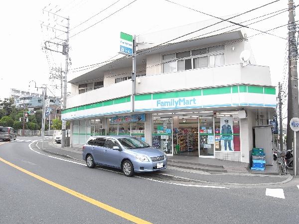 Convenience store. 1000m to FamilyMart