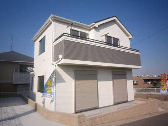 Local appearance photo. Building 2 appearance