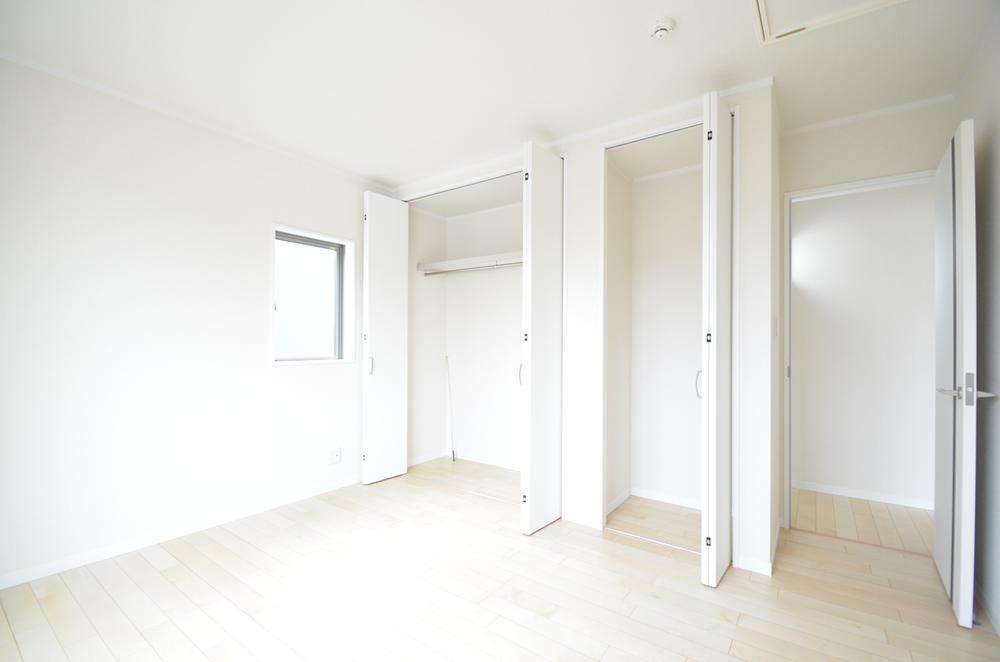 Same specifications photos (Other introspection). Each is in the living room is also safe in a direction with much baggage if there is accommodated ☆