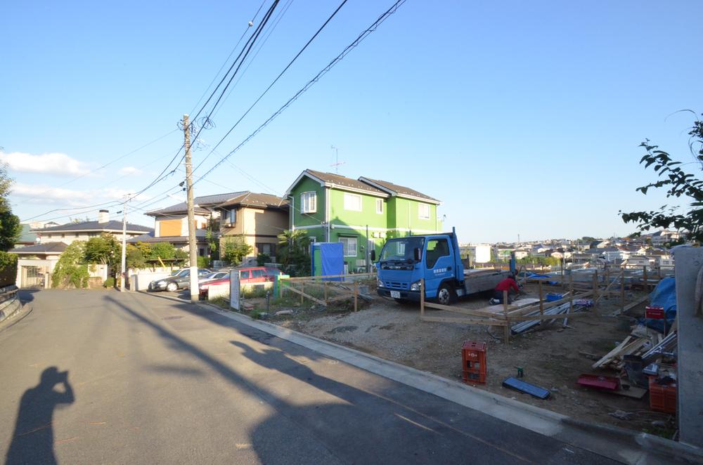 Local photos, including front road. Front the open feeling to is sufficient 6m road, Parking It is also a breeze ☆