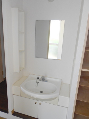 Washroom. Independent wash basin ☆