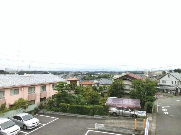 View photos from the dwelling unit. View from local