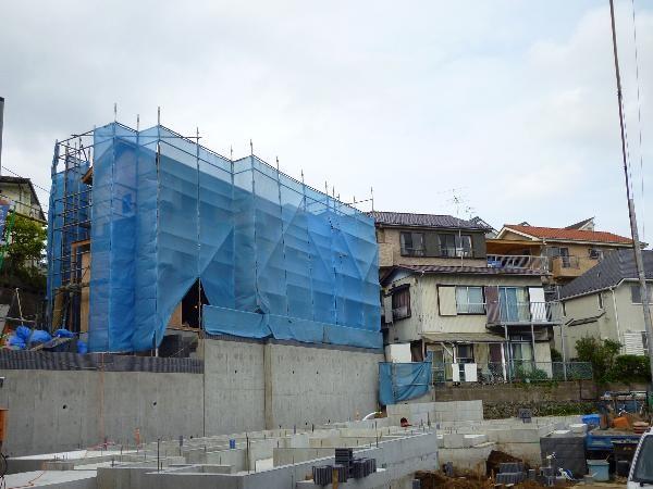 Same specifications photos (appearance). Local (May 2013) Photo: under construction