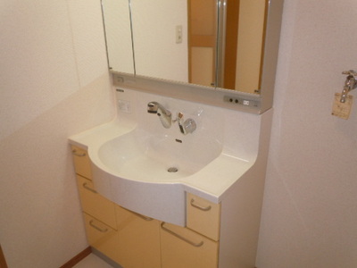 Washroom. Washroom