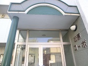 Entrance. Convenience store located in the front of the eye. 