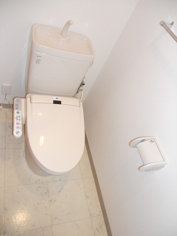 Toilet. With washlet ☆