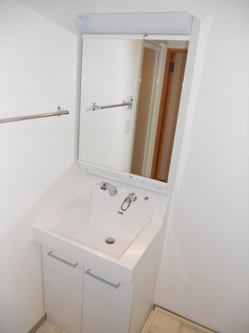 Washroom. Independent wash basin ☆