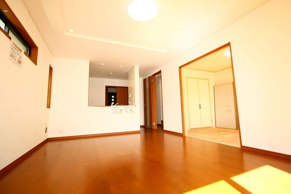 Living. Local (September 2013) Shooting 5 Building 15.8 Pledge of is LDK.