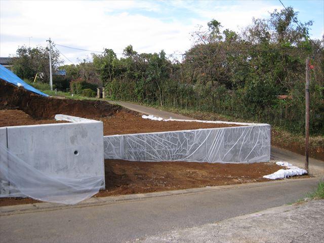 Local photos, including front road. Local (10 May 2013) Shooting