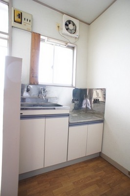 Kitchen. Is a convenient two-burner stove installation Allowed kitchen towards the self-catering school. 