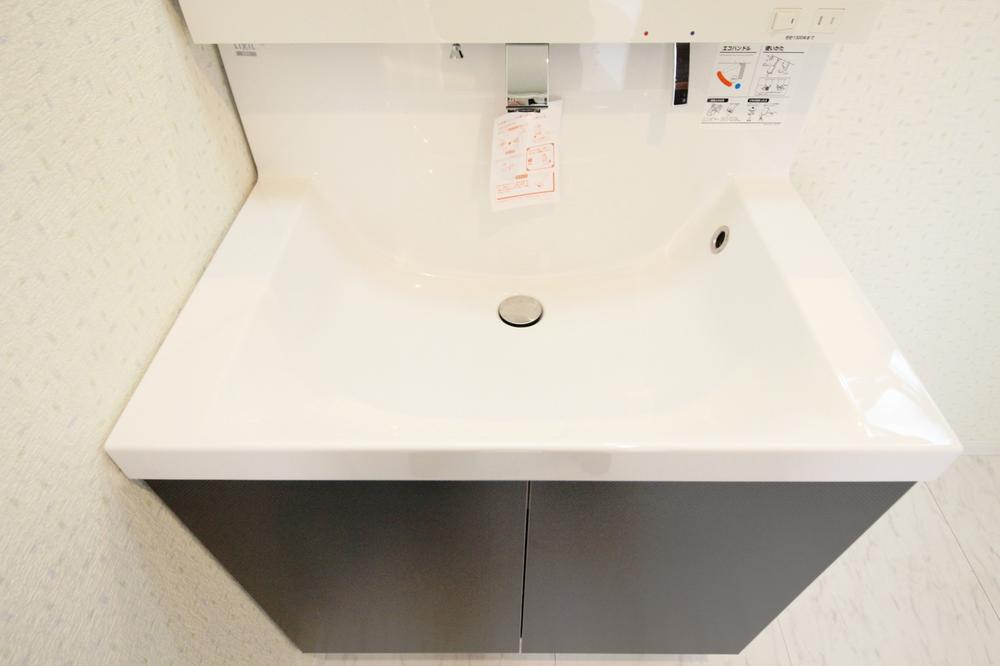 Same specifications photos (Other introspection). Wash basin