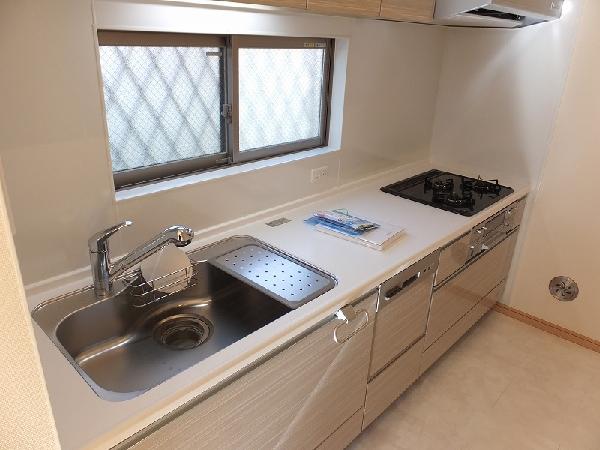 Kitchen. 1 Building kitchen With dishwasher