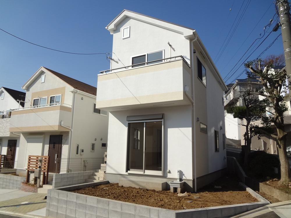 Local appearance photo. Local (December 2, 2013) morning shooting