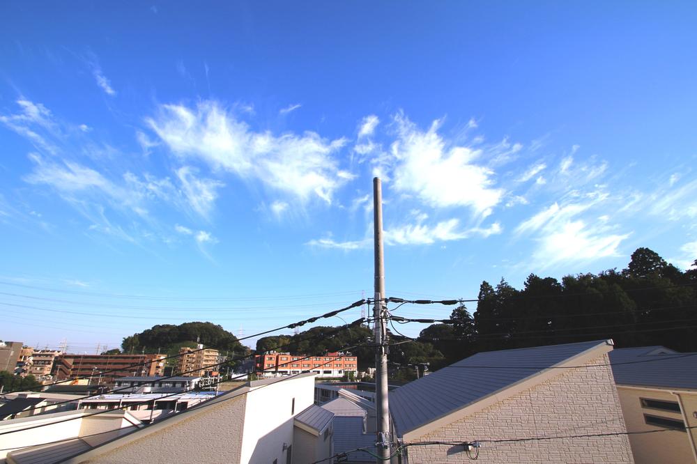 View photos from the dwelling unit. Local (September 2013) Shooting