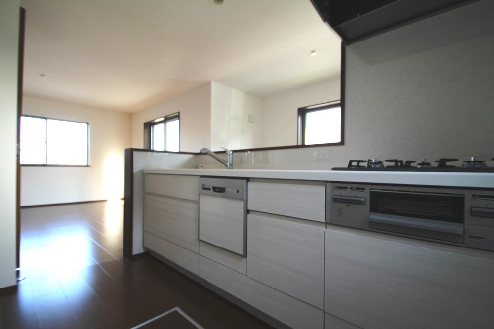 Kitchen. Local (September 2013) Shooting