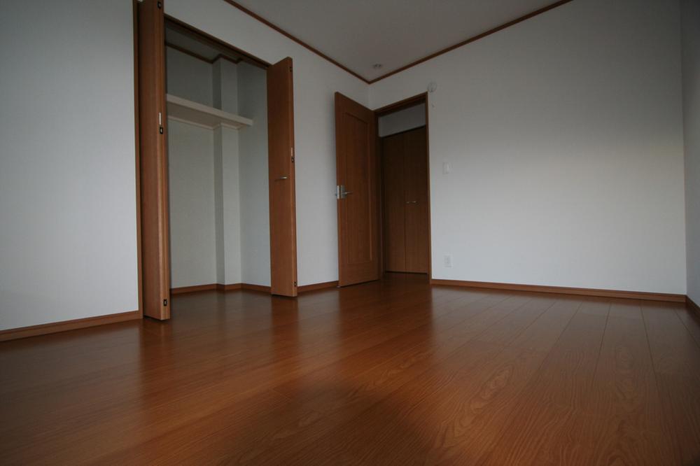 Non-living room. Indoor (11 May 2013) Shooting