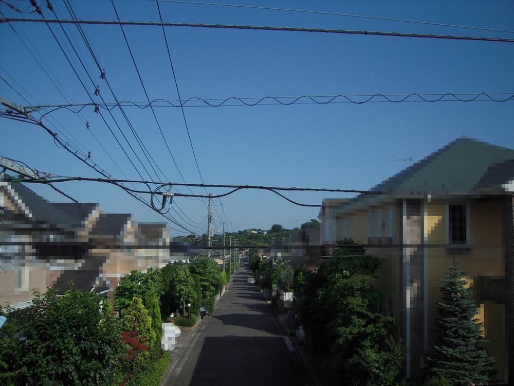 View photos from the dwelling unit. View from the site (July 2013) Shooting