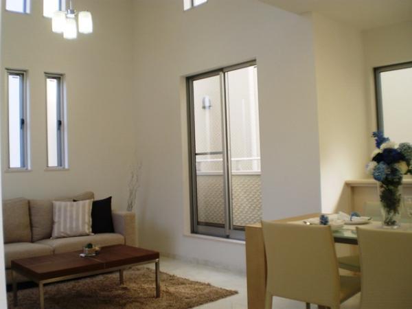 Living. Open feeling of living atrium!