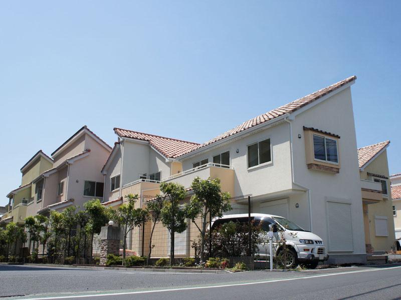 Same specifications photos (appearance). Same construction company construction cases