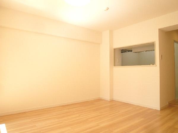 Living. Mansion interior introspection Pictures - Living LDK3