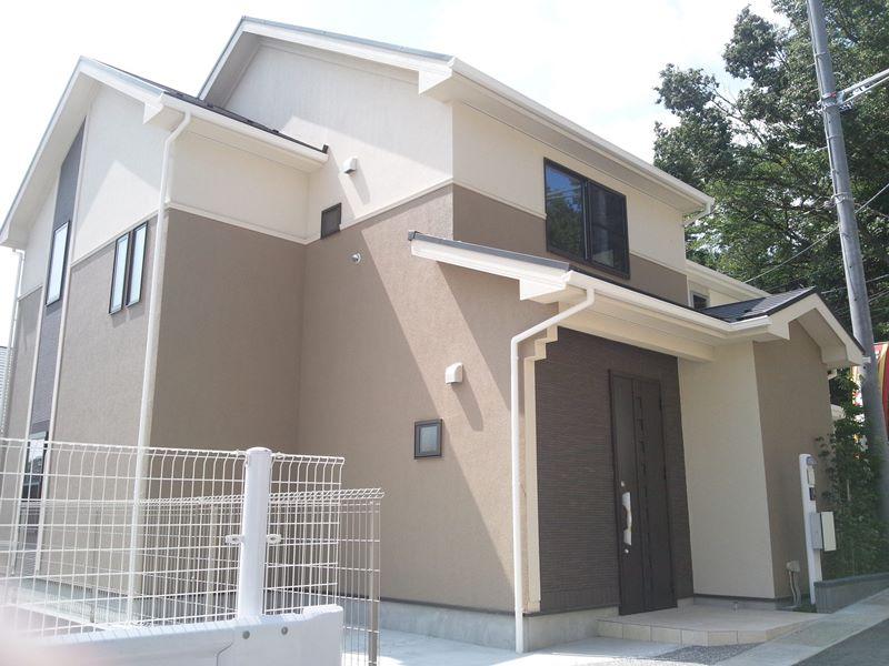 Local appearance photo. 5 Building Exterior Photos! 2-story 4LDK! 