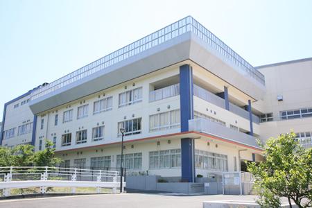 Junior high school. Kakio 1180m until junior high school