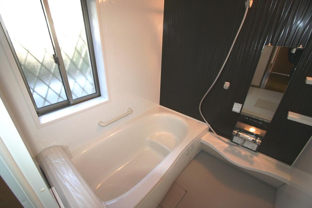 Bathroom. Local (12 May 2013) Shooting